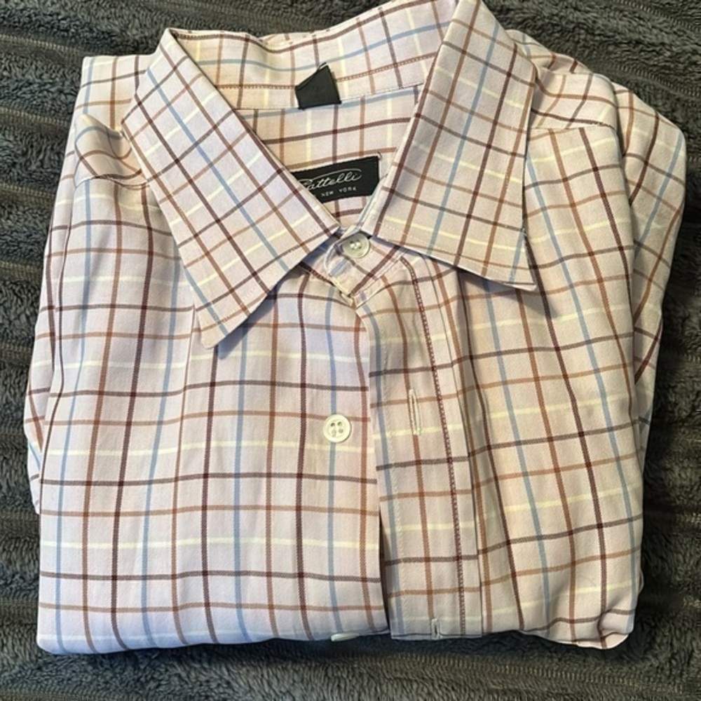 Men’s long sleeve button down shirt, checkered pattern, size Large